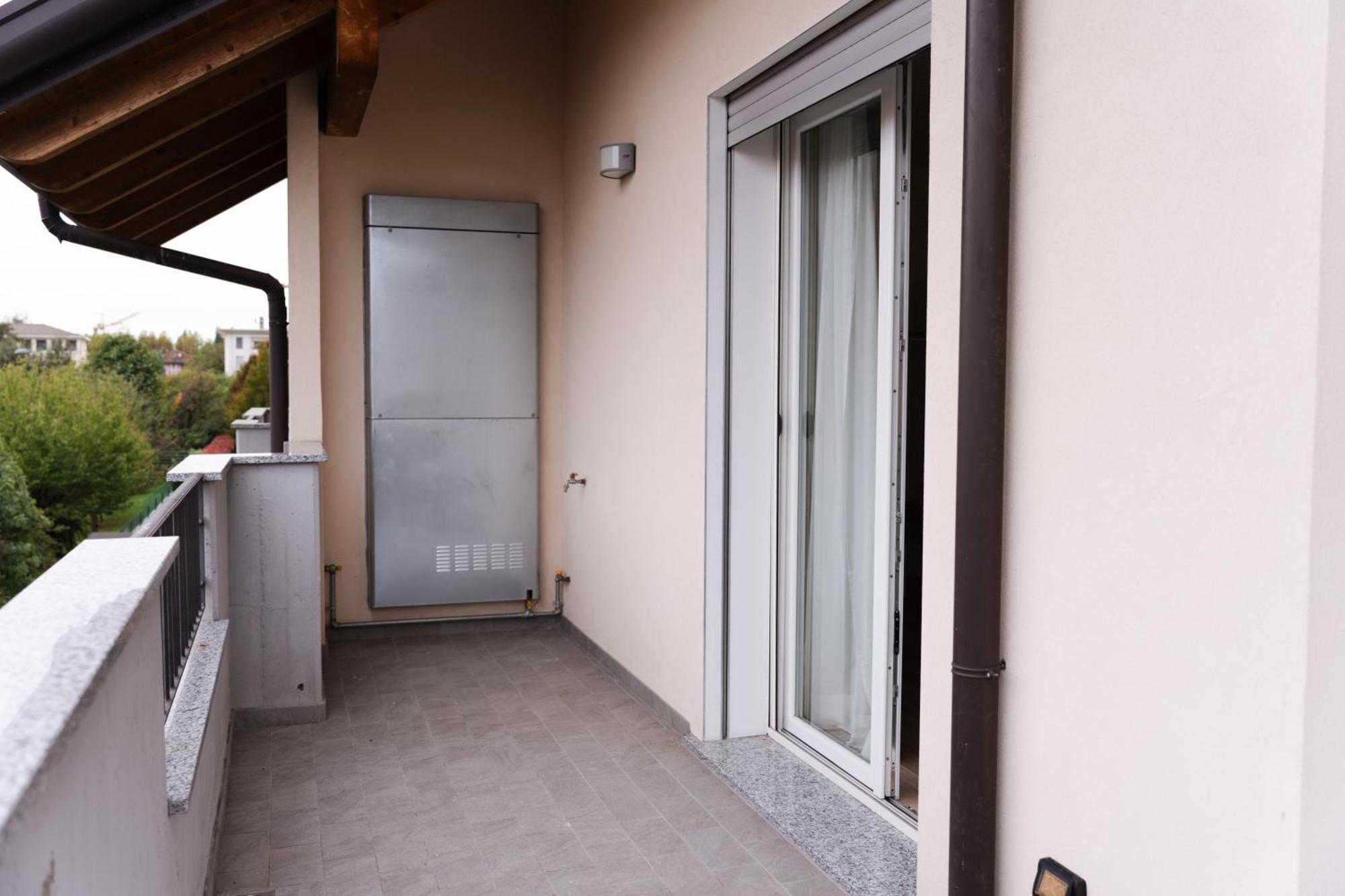 Comforthome Fiera Cornaredo Exteriör bild